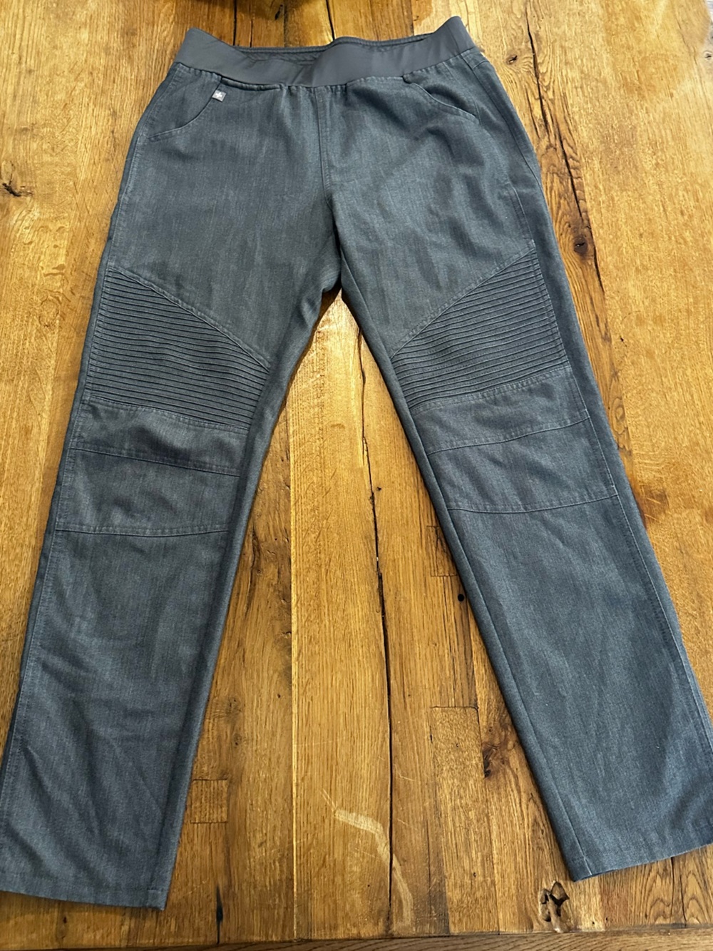 Figs Kanye Moto Scrub pants in graphite